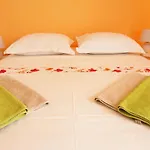 Apartman 6 *