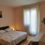 6 Apartman *