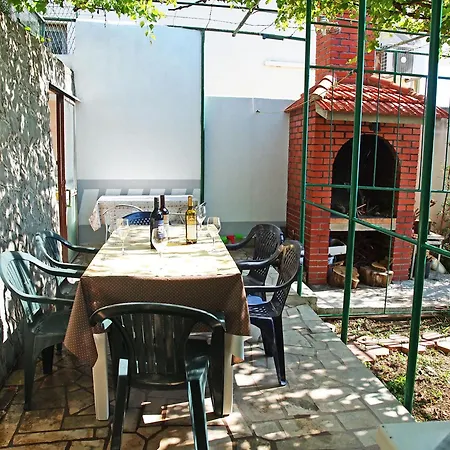 6 Podgora