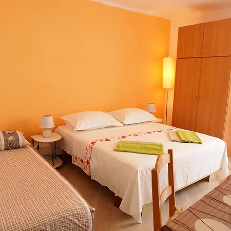 6 Podgora (Split-Dalmatia)