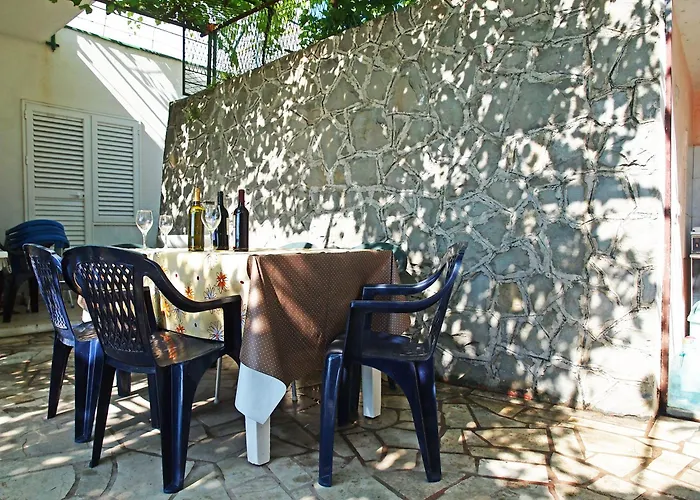 6 Podgora (Split-Dalmatia)