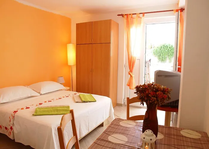 6 Podgora (Split-Dalmatia)