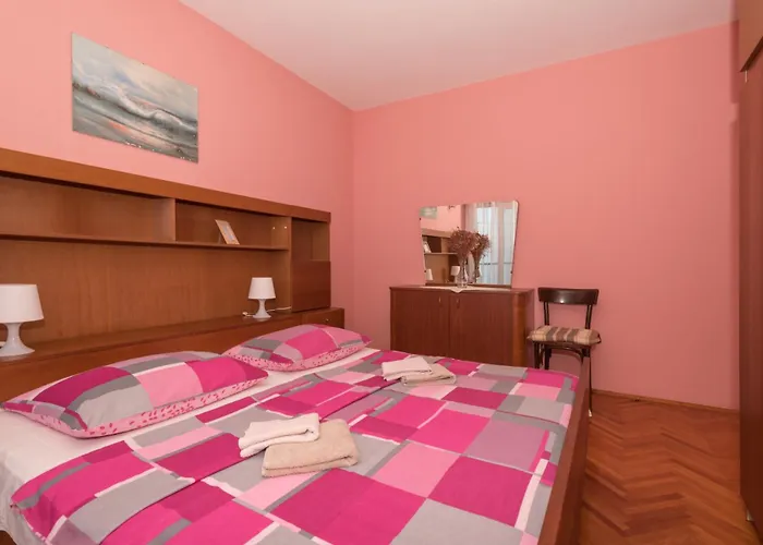 6 Apartment Podgora (Split-Dalmatia)